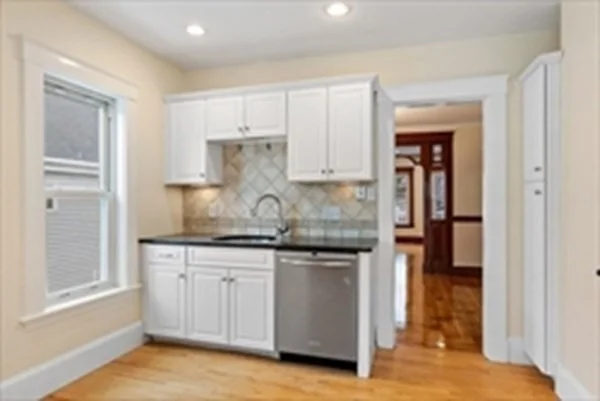 4 bed, 2 bath apartment for rent at 1051 Broadway Unit U, Somerville — photo 7 of 14