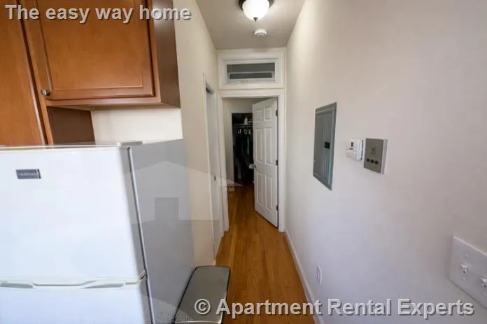 1 bed, 1 bath apartment for rent at 1054 Cambridge St Unit 4F, East Cambridge — photo 4 of 11