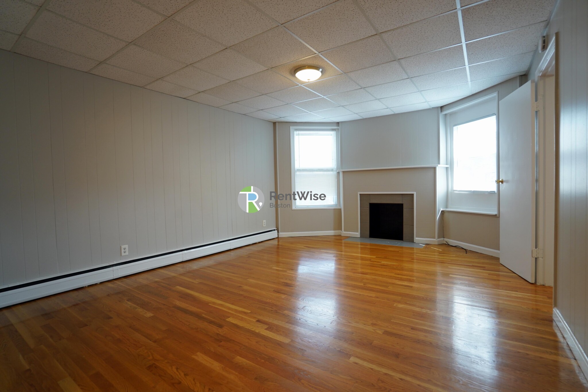 1 bed, 1 bath apartment for rent at 1055 Beacon St Unit 6, Longwood
