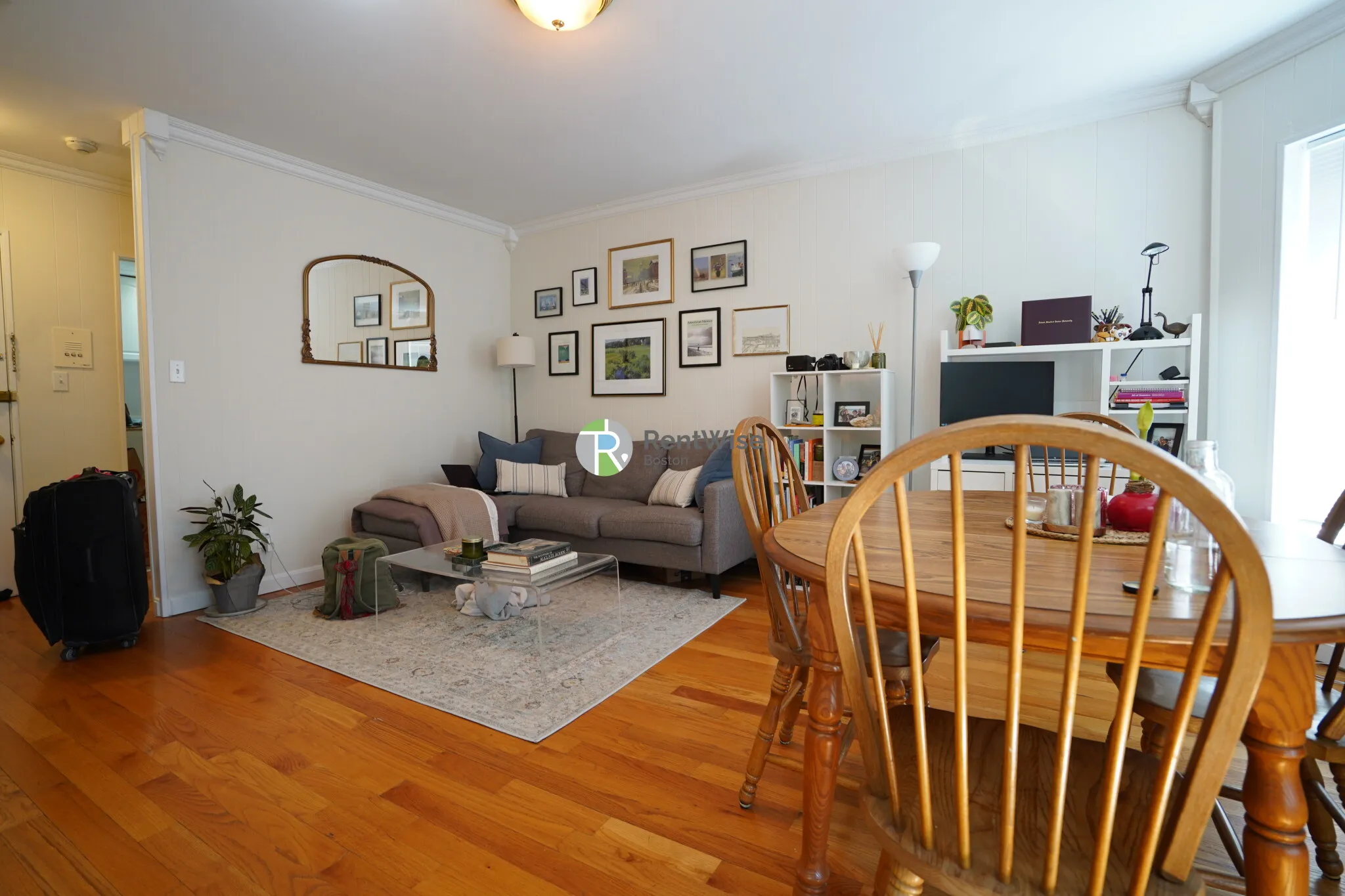 1 bed, 1 bath apartment for rent at 1055 Beacon St Unit 8, Longwood — photo 2 of 11