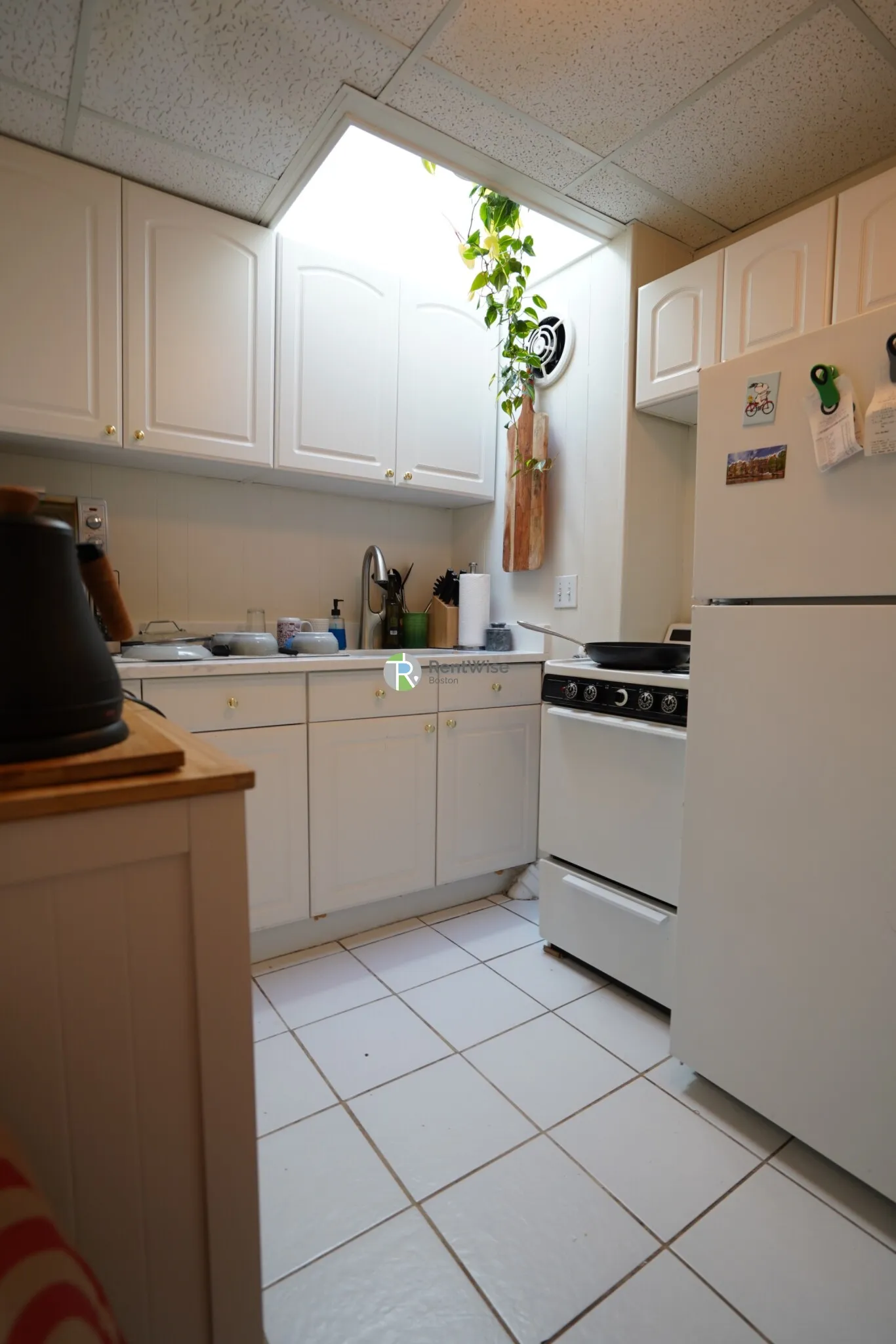 1 bed, 1 bath apartment for rent at 1055 Beacon St Unit 8, Longwood — photo 7 of 11