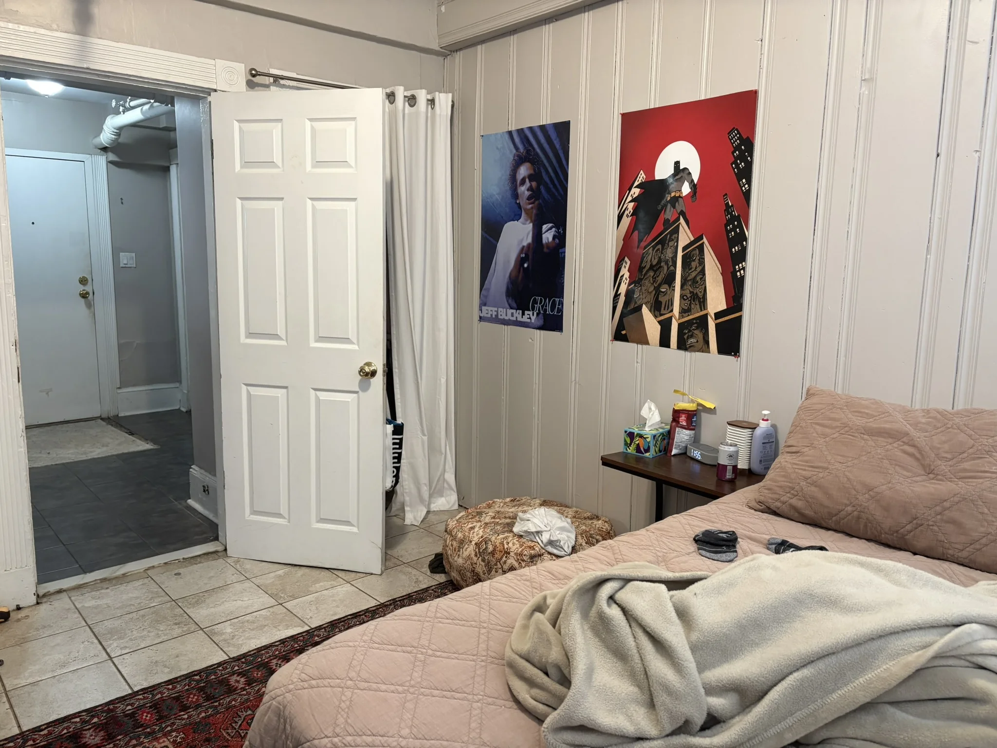 5 bed, 2 bath apartment for rent at 1056 Commonwealth Ave Unit 1, Brighton — photo 12 of 17