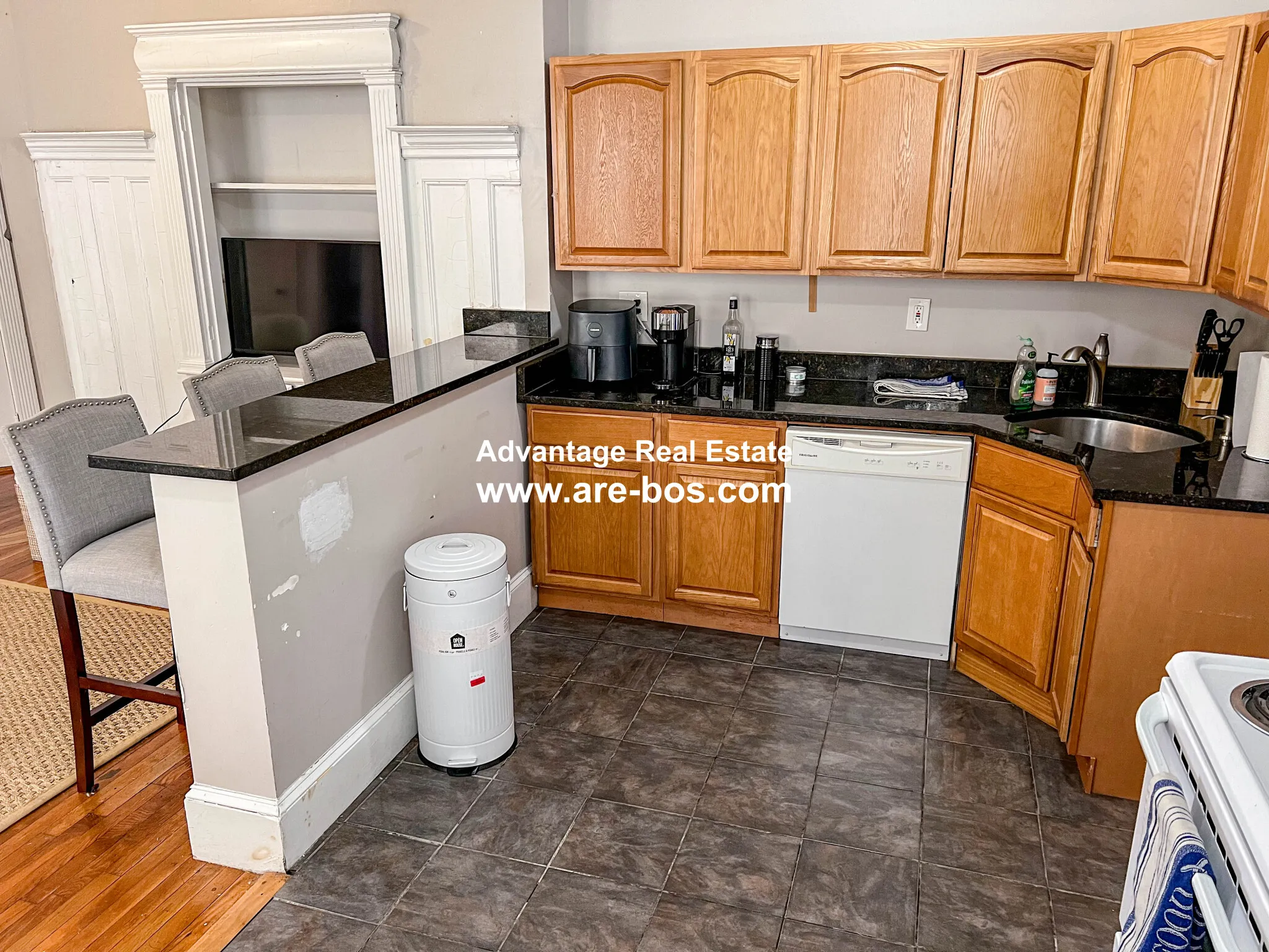 2 bed, 1 bath apartment for rent at 1056 Commonwealth Ave Unit 33, Brighton — photo 2 of 48