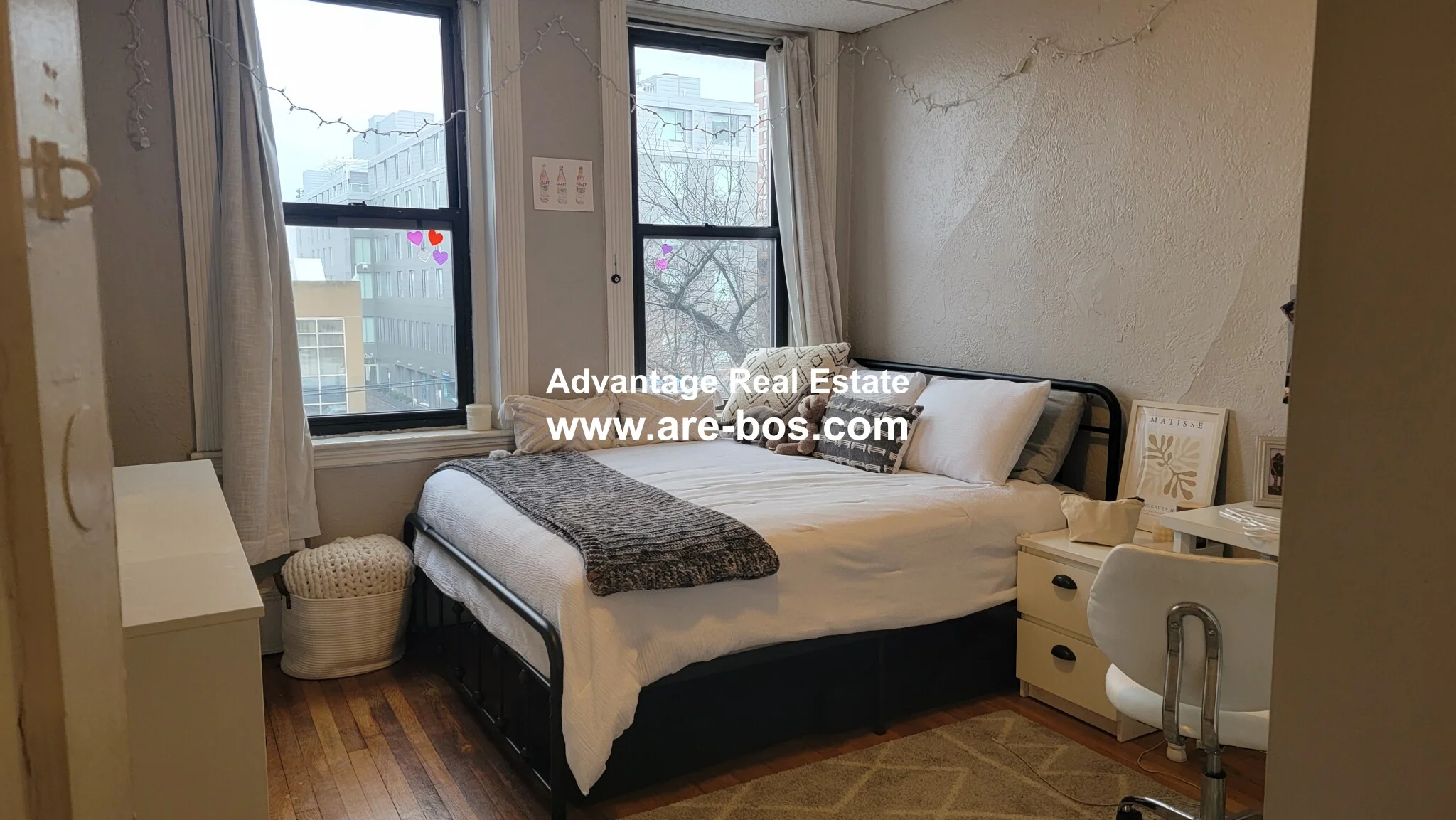 4 bed, 1 bath apartment for rent at 1056 Commonwealth Ave Unit 41, Brighton — photo 3 of 20