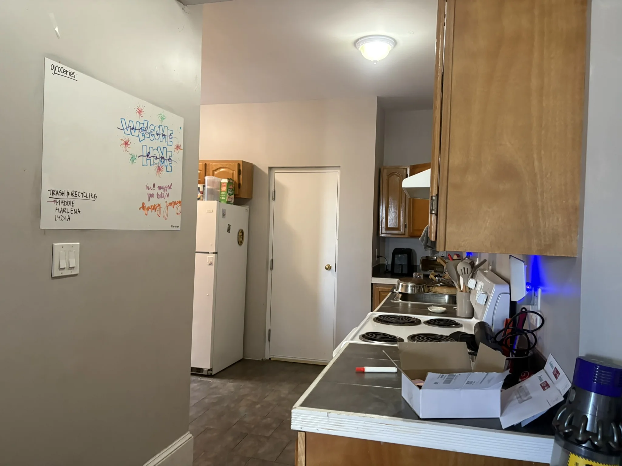 3 bed, 1 bath apartment for rent at 1056 Commonwealth Ave Unit 42, Brighton — photo 3 of 12