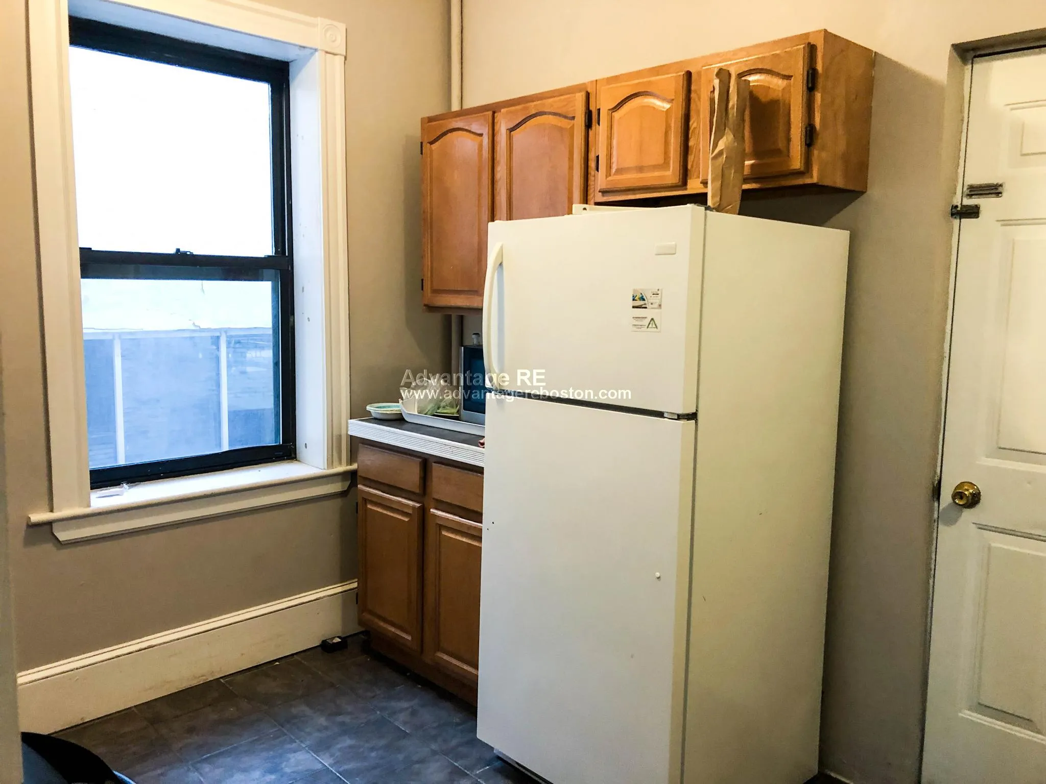 3 bed, 1 bath apartment for rent at 1056 Commonwealth Ave Unit 42 Duplicate, Brighton — photo 36 of 41