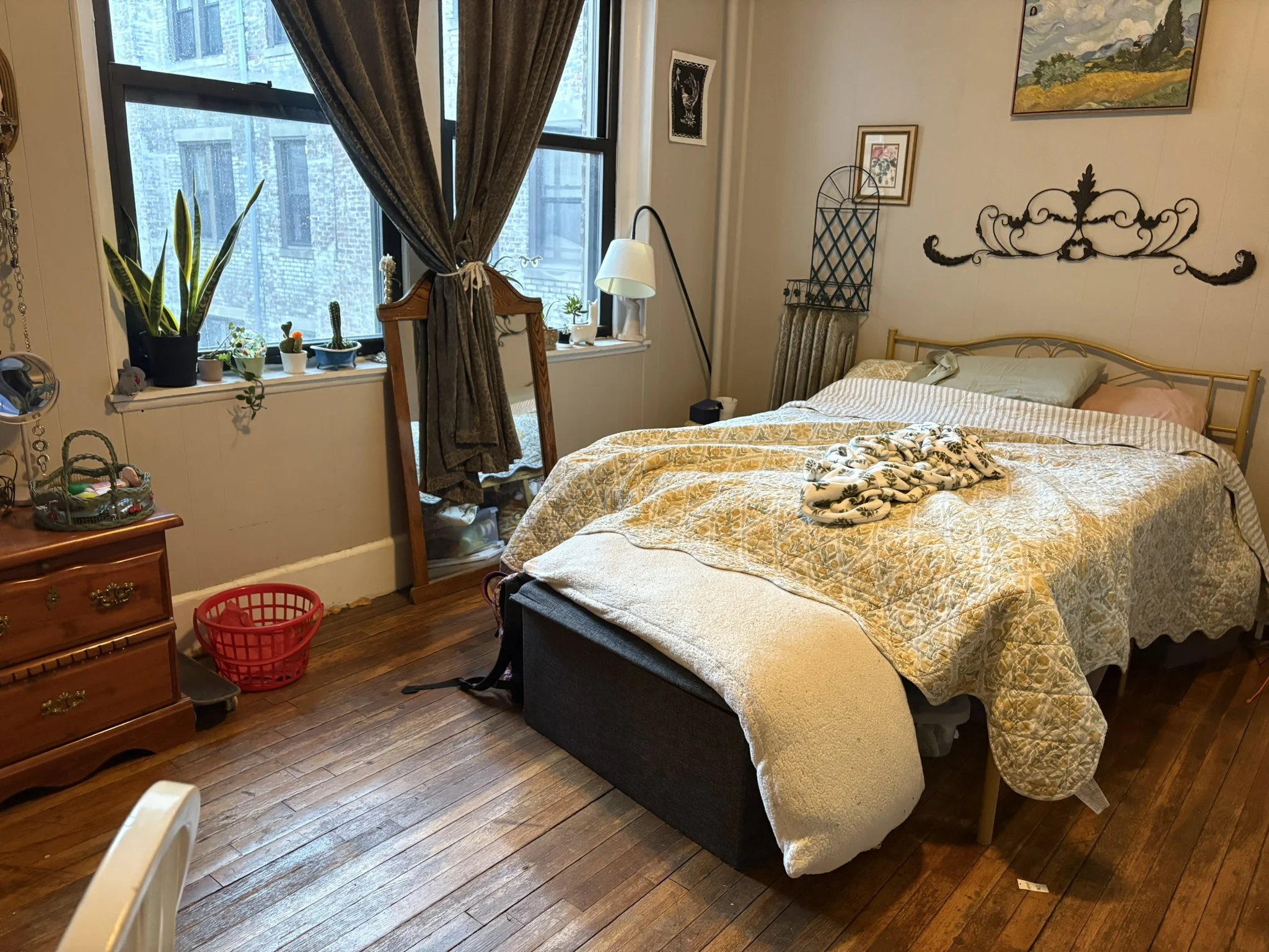 4 bed, 1 bath apartment for rent at 1056 Commonwealth Ave Unit 51, Brighton — photo 8 of 14