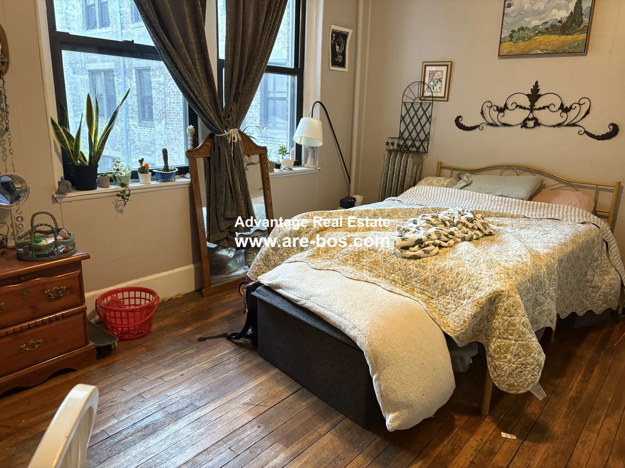 4 bed, 1 bath apartment for rent at 1056 Commonwealth Ave Unit 51 Duplicate, Brighton — photo 8 of 63