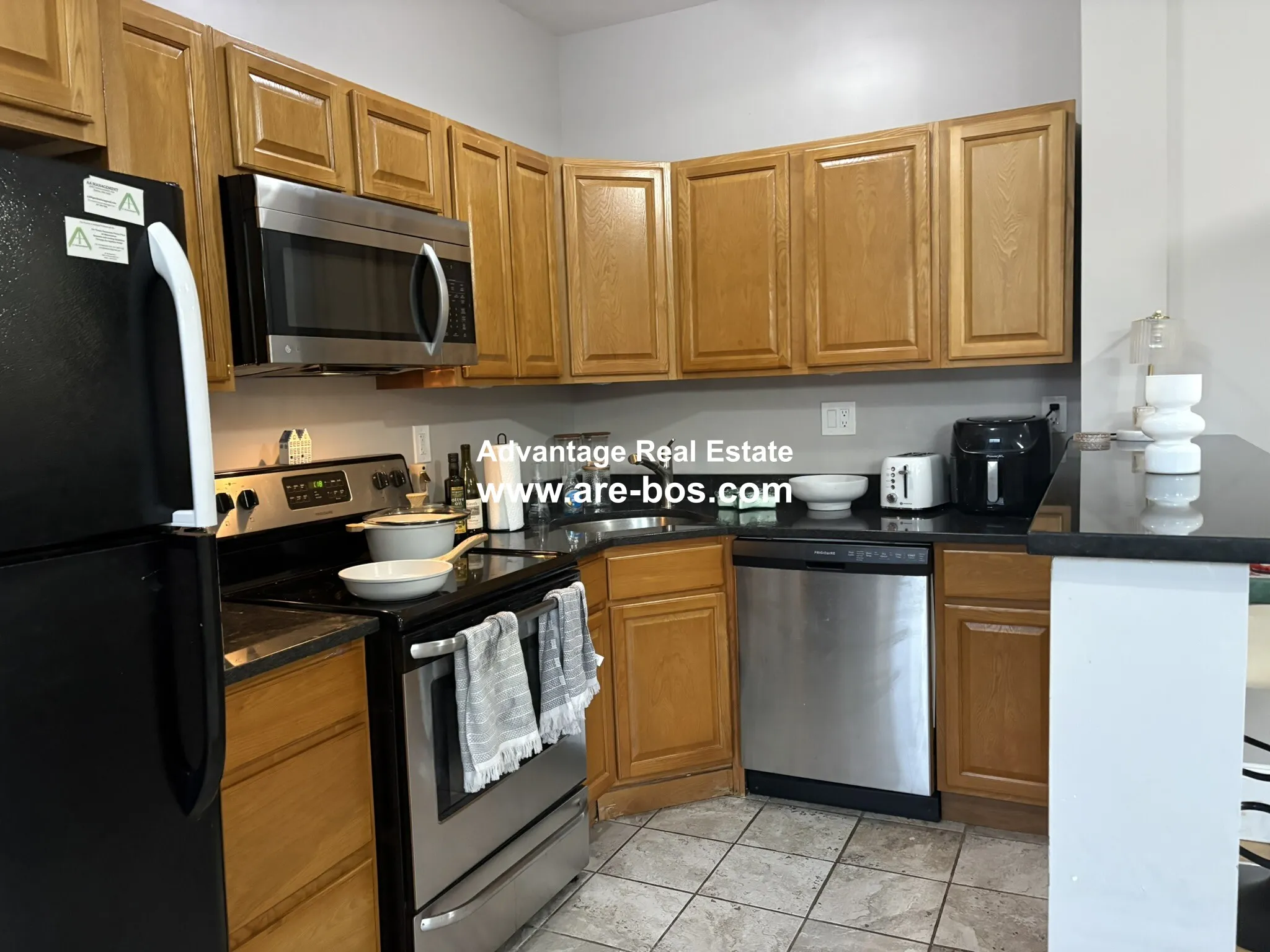 2 bed, 1 bath apartment for rent at 1056 Commonwealth Ave Unit 64, Brighton — photo 3 of 28