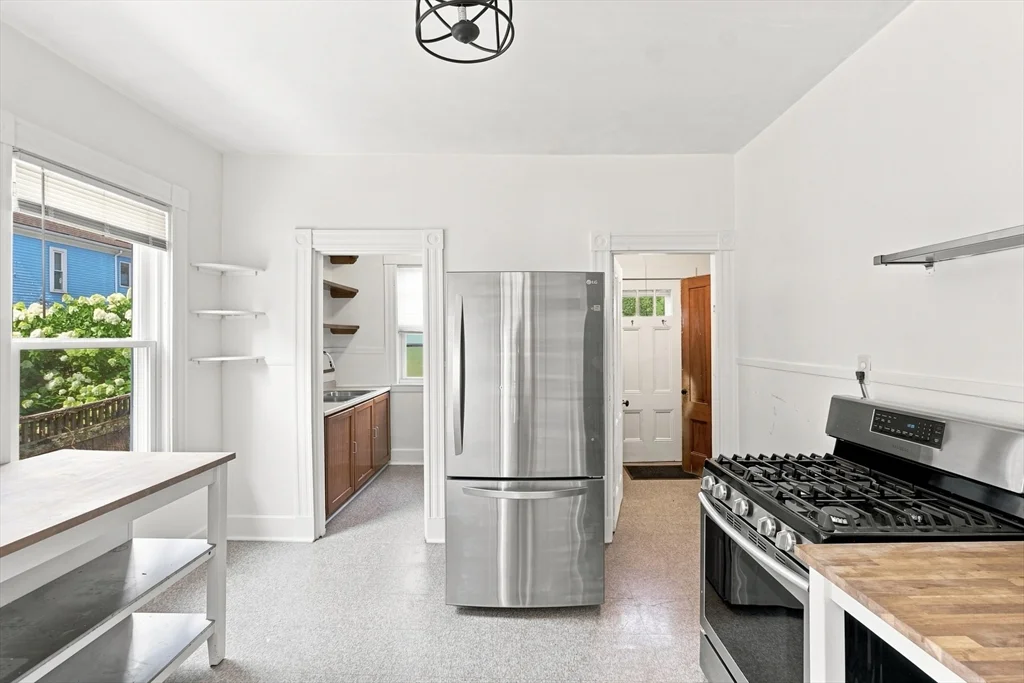 2 bed, 1 bath apartment for rent at 106-108 Hancock St Unit 106, Davis Square — photo 13 of 29