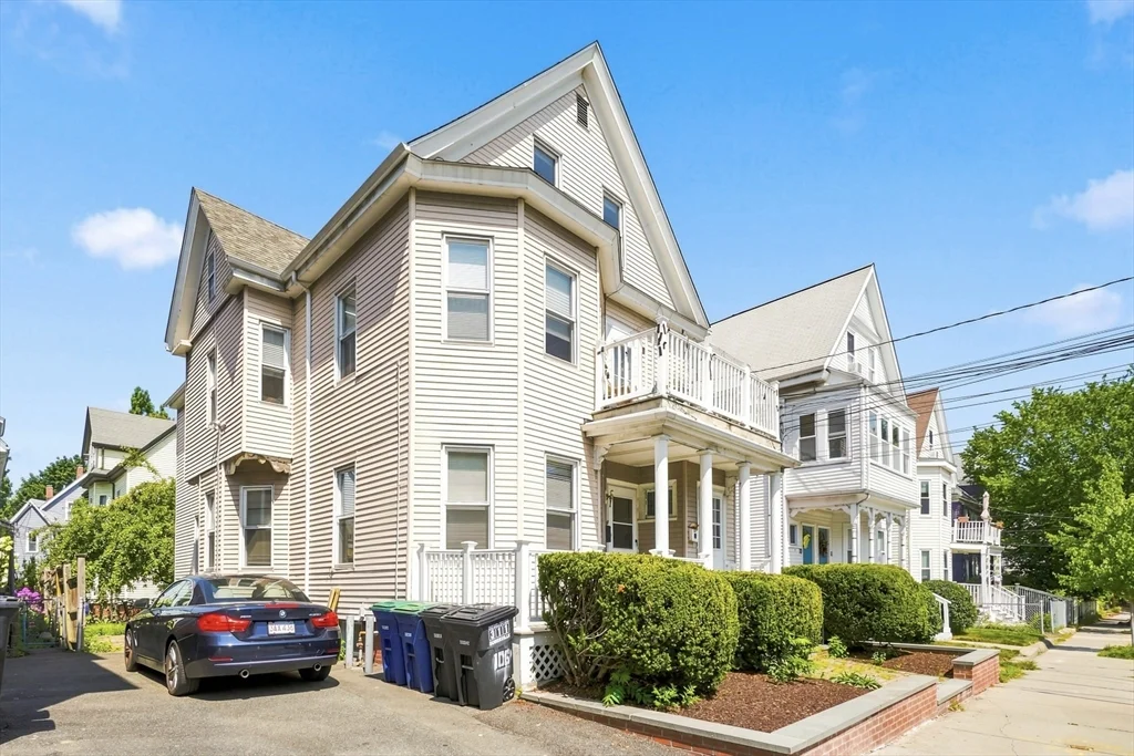 2 bed, 1 bath apartment for rent at 106-108 Hancock St Unit 106, Davis Square — photo 2 of 29