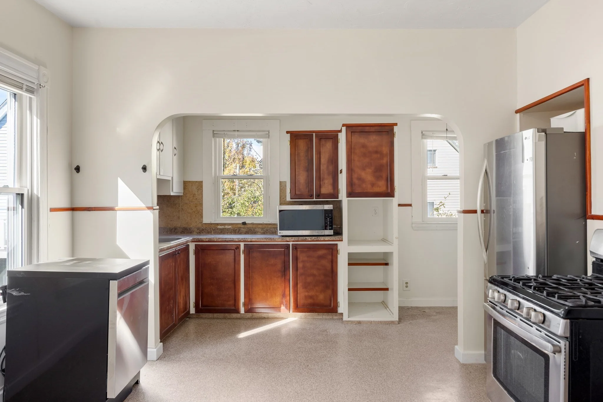 3 bed, 1 bath apartment for rent at 106-108 Hancock St Unit 108, Davis Square — photo 8 of 20