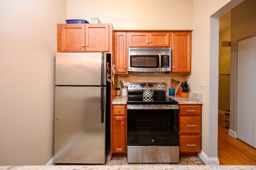 2 bed, 1 bath apartment for rent at 106 13th St Unit 207, Charlestown — photo 10 of 26