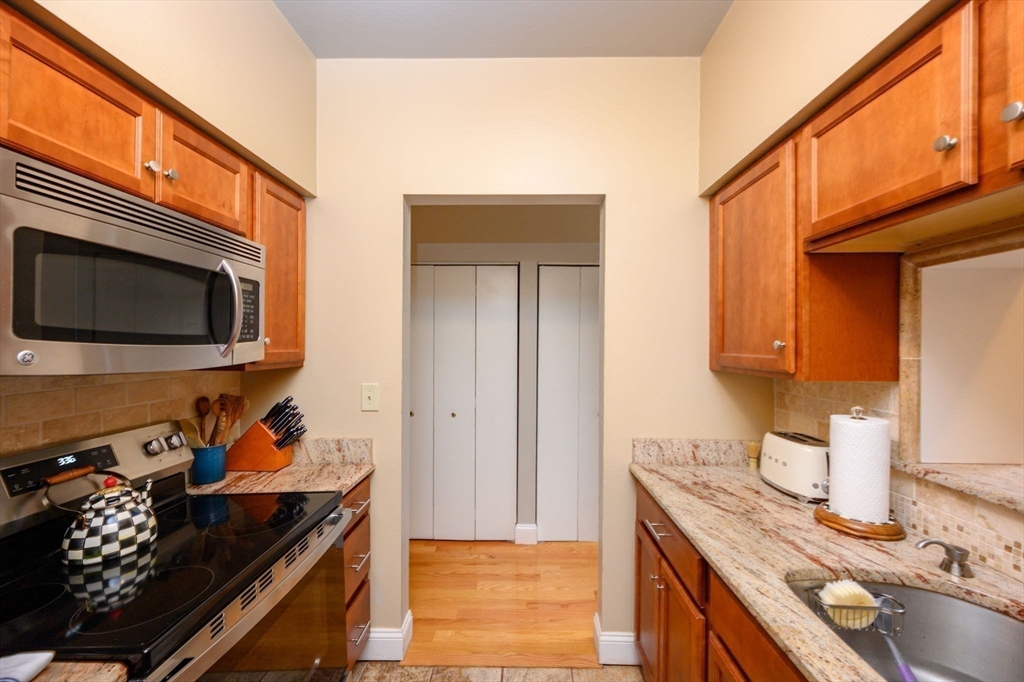 2 bed, 1 bath apartment for rent at 106 13th St Unit 207, Charlestown — photo 13 of 26