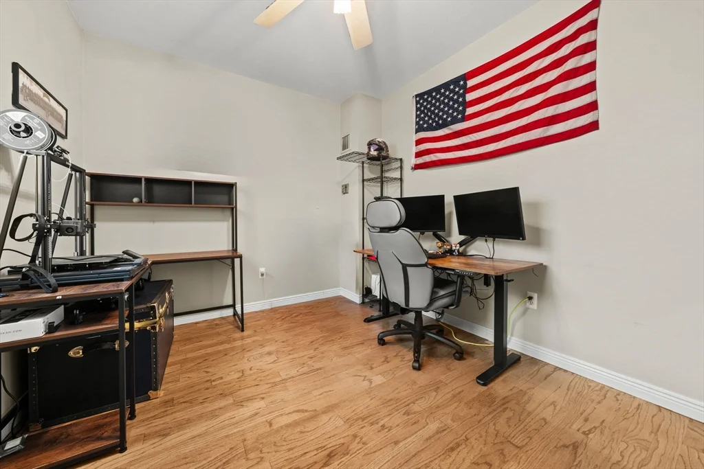 2 bed, 1 bath apartment for rent at 106 13th St Unit 212, Charlestown — photo 7 of 25