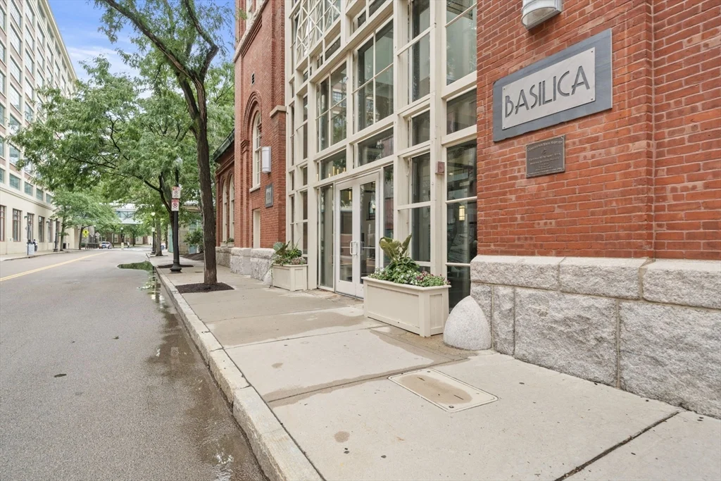 2 bed, 1 bath apartment for rent at 106 13th St Unit 212, Charlestown — photo 10 of 25