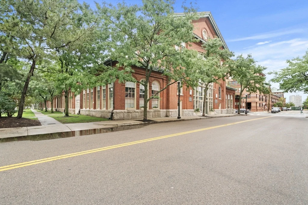 2 bed, 1 bath apartment for rent at 106 13th St Unit 212, Charlestown — photo 11 of 25