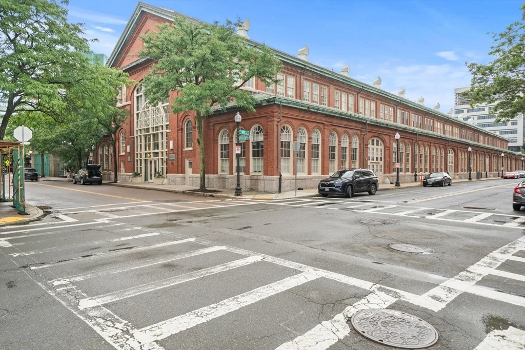2 bed, 1 bath apartment for rent at 106 13th St Unit 212, Charlestown