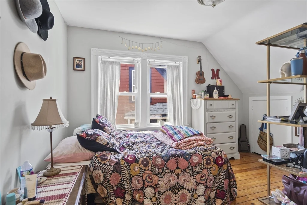 4 bed, 2 bath apartment for rent at 106 Belmont St Unit 106, Spring Hill — photo 10 of 15