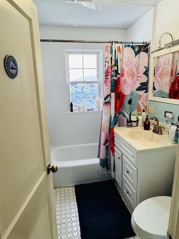 2 bed, 1 bath apartment for rent at 106 Bennett St Unit 2, Brighton — photo 8 of 11