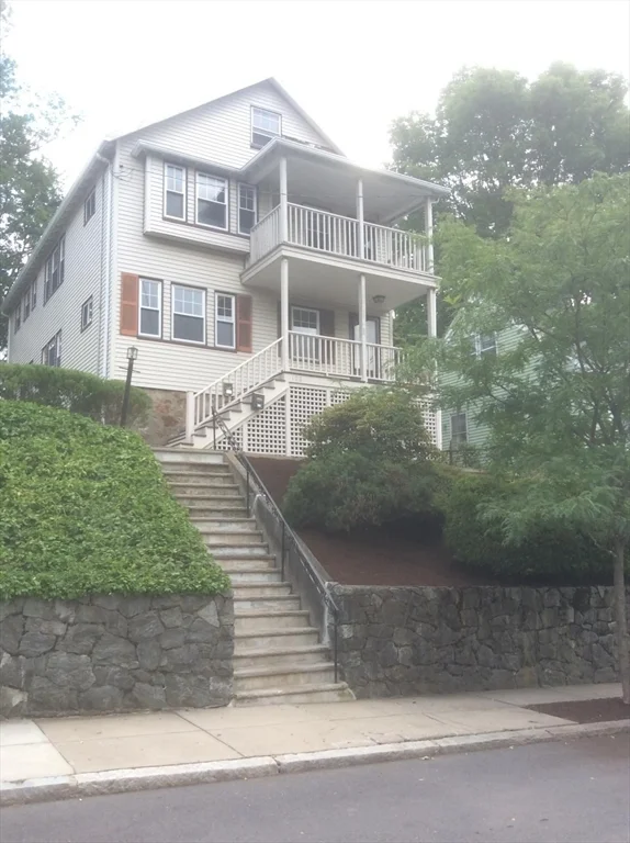 2 bed, 1 bath apartment for rent at 106 Bennett St Unit 2, Brighton — photo 1 of 11