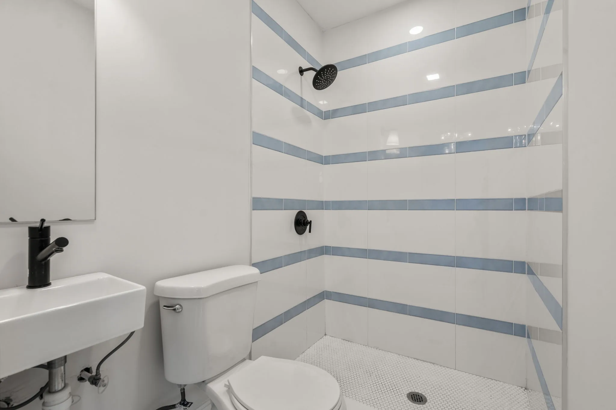 2 bed, 2 bath apartment for rent at 106 Bremen St Unit 2, East Boston — photo 6 of 16
