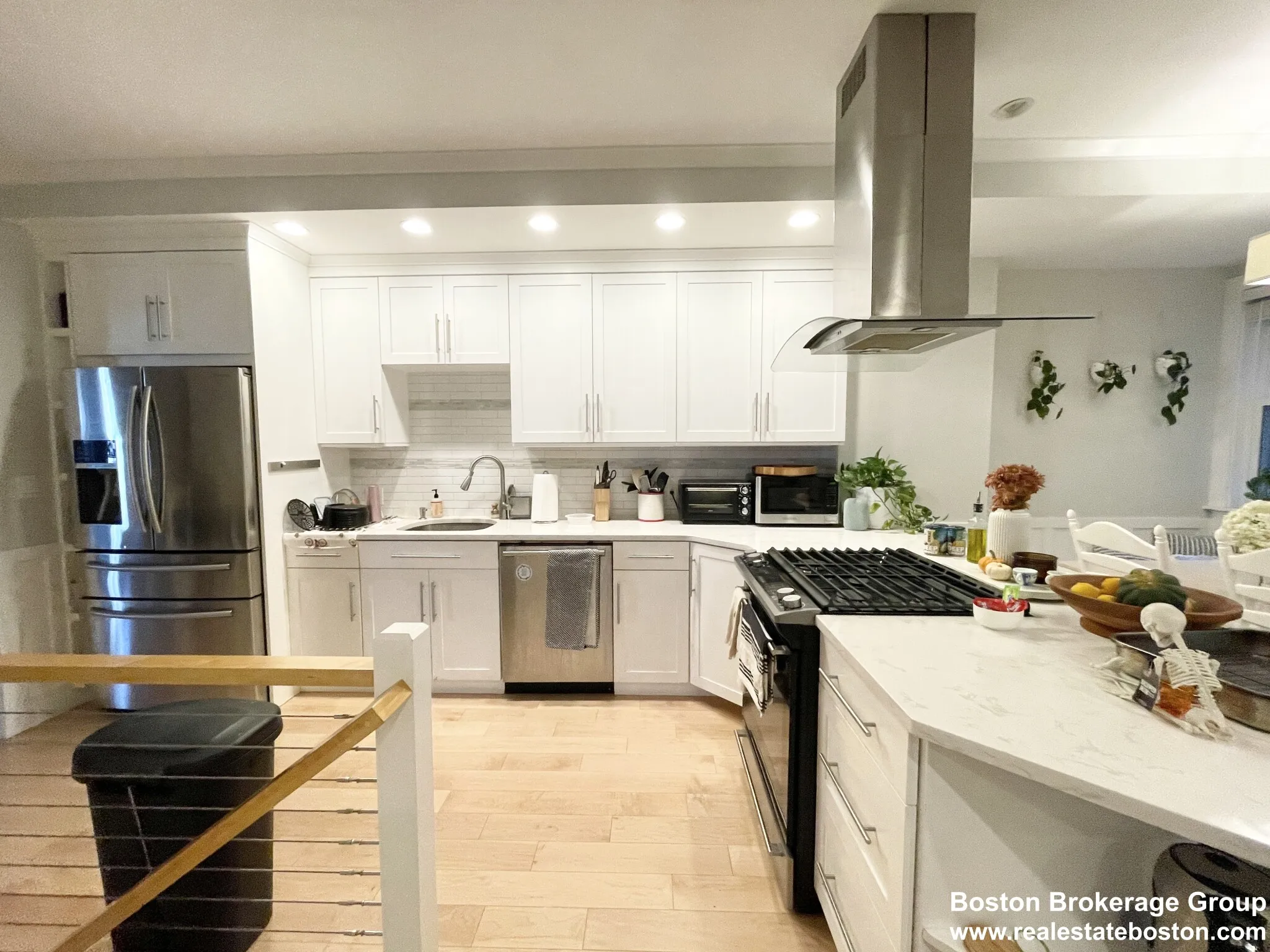 4 bed, 2 bath apartment for rent at 106 Buttonwood St Unit 106, Dorchester — photo 1 of 10