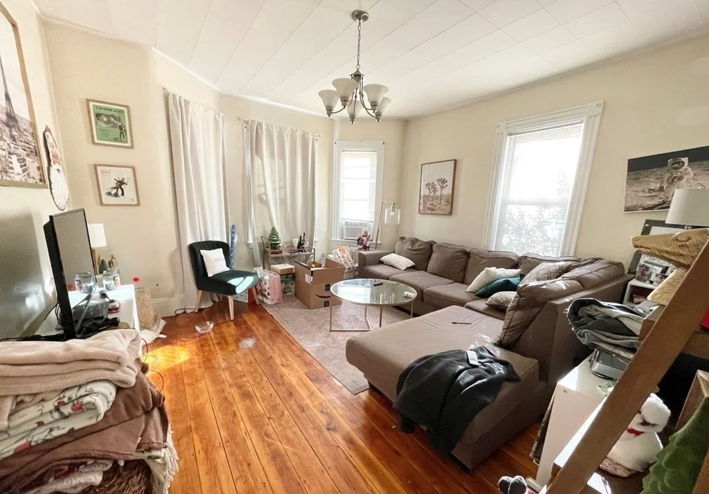 2 bed, 1 bath apartment for rent at 106 Buttonwood Unit 1, Boston — photo 3 of 6