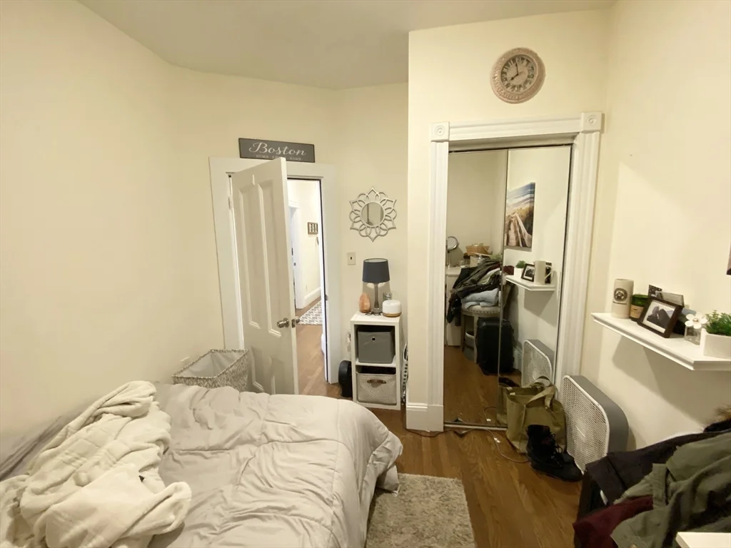 3 bed, 1 bath apartment for rent at 106 Buttonwood Unit 2, Dorchester — photo 9 of 15