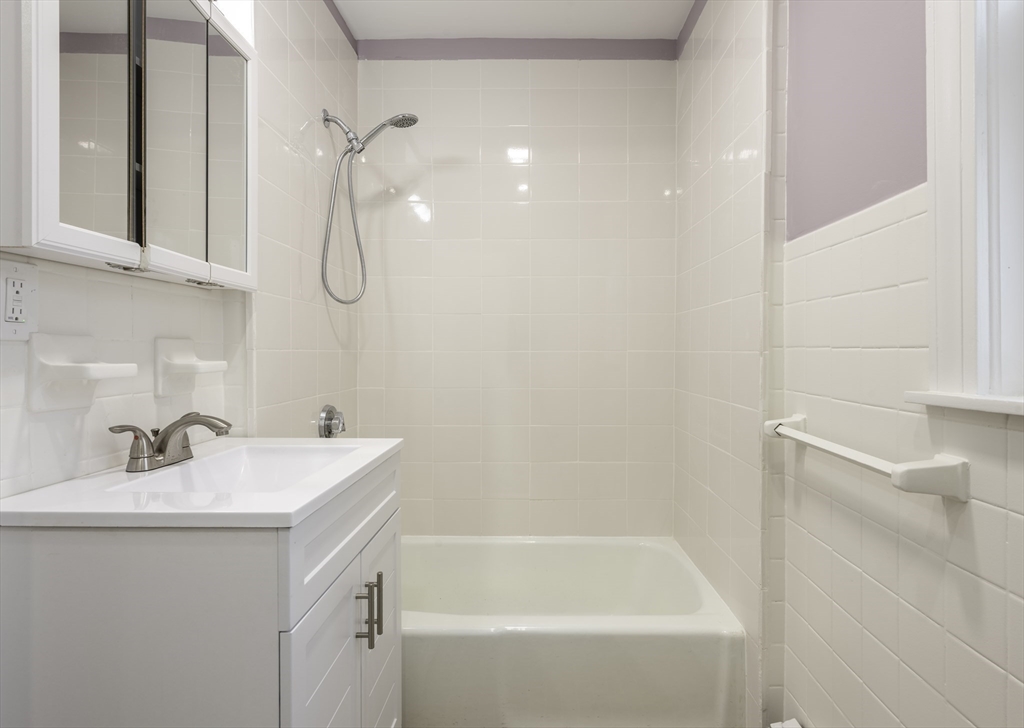 2 bed, 1 bath apartment for rent at 106 Byron St Unit 1, East Boston — photo 23 of 29