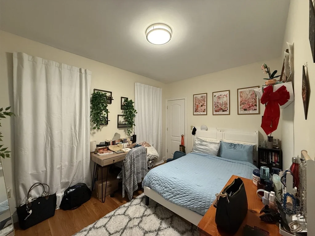 3 bed, 2 bath apartment for rent at 106 Chester St Unit 2, Allston — photo 5 of 9