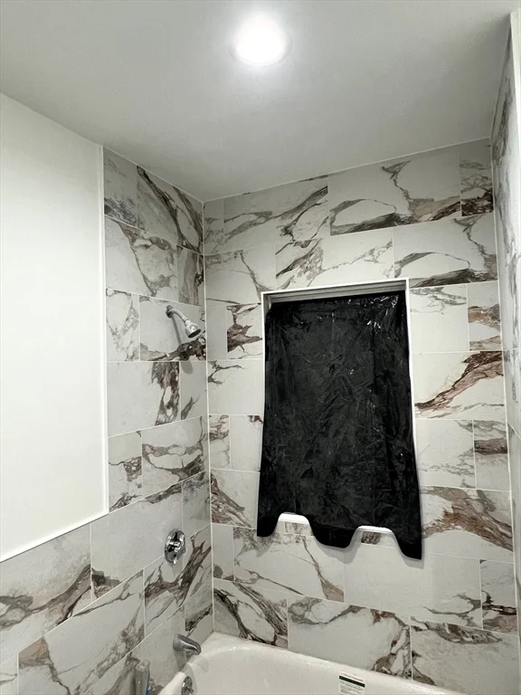 4 bed, 1 bath apartment for rent at 106 Draper St Unit 2, Dorchester — photo 5 of 11
