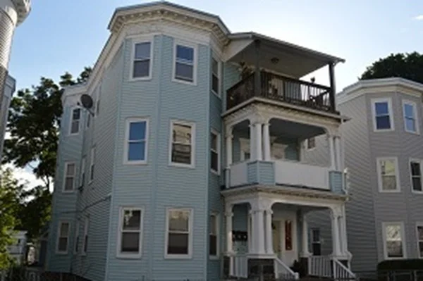 4 bed, 1 bath apartment for rent at 106 Draper St Unit 2, Dorchester — photo 1 of 11