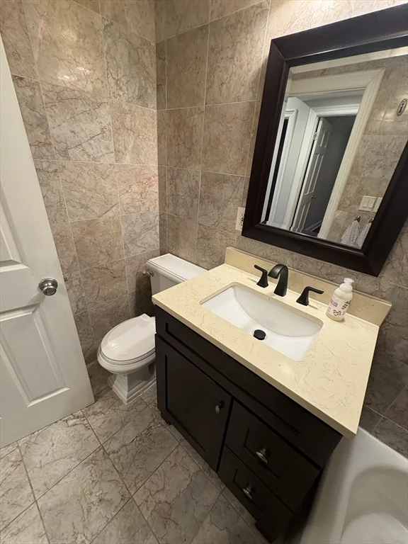 2 bed, 1 bath apartment for rent at 106 East Brookline St Unit 1, South End — photo 27 of 36