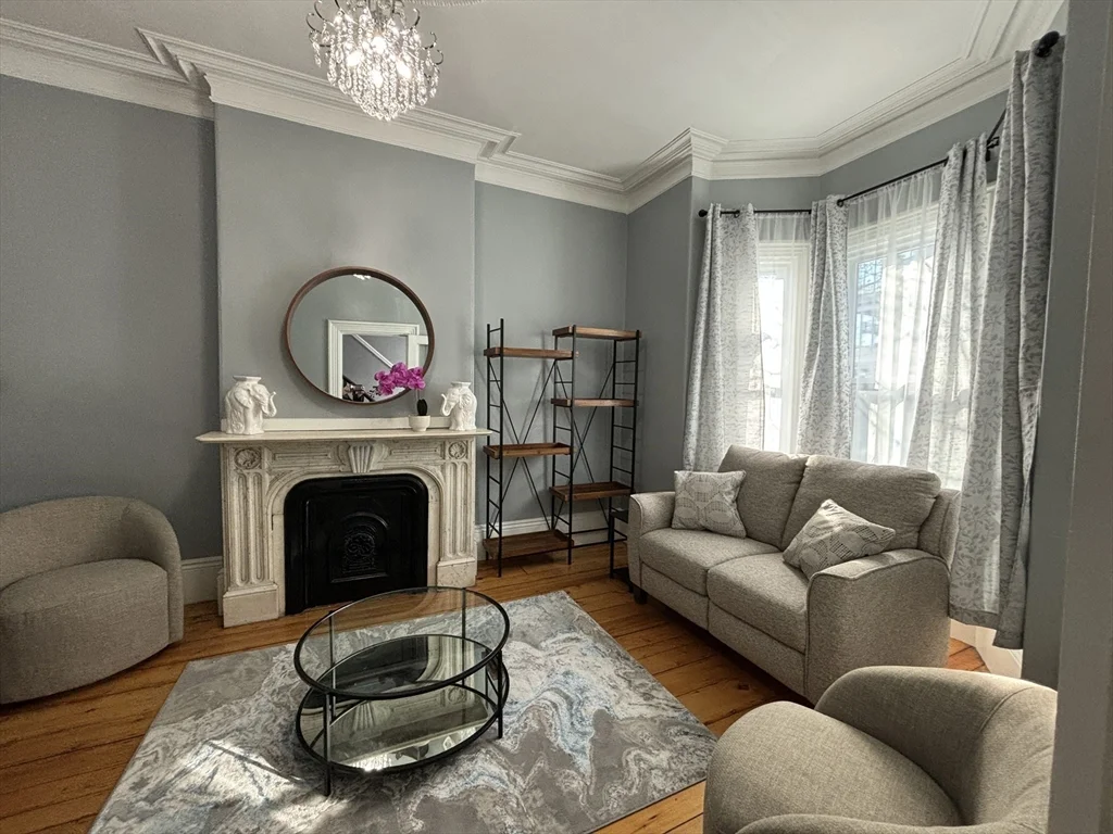 4 bed, 2 bath apartment for rent at 106 G St, South Boston — photo 7 of 25