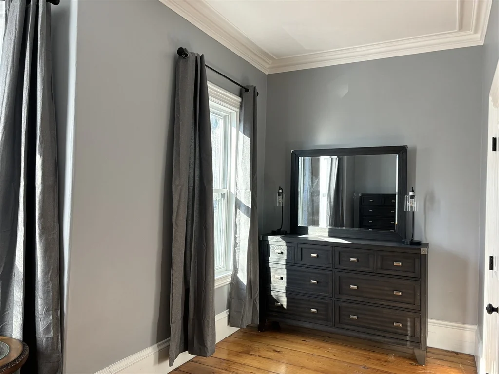4 bed, 2 bath apartment for rent at 106 G St, South Boston — photo 15 of 25