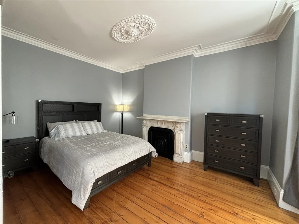 4 bed, 2 bath apartment for rent at 106 G St, South Boston — photo 14 of 25