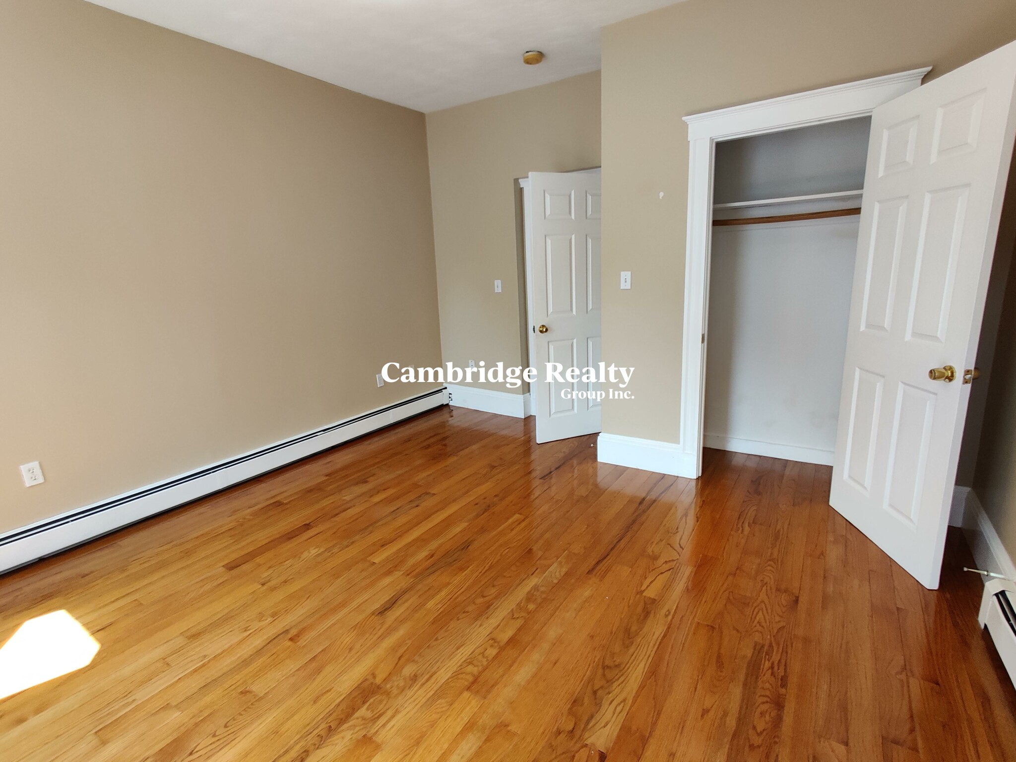 3 bed, 1 bath apartment for rent at 106 Glenwood Rd Unit 2T, Winter Hill — photo 6 of 16