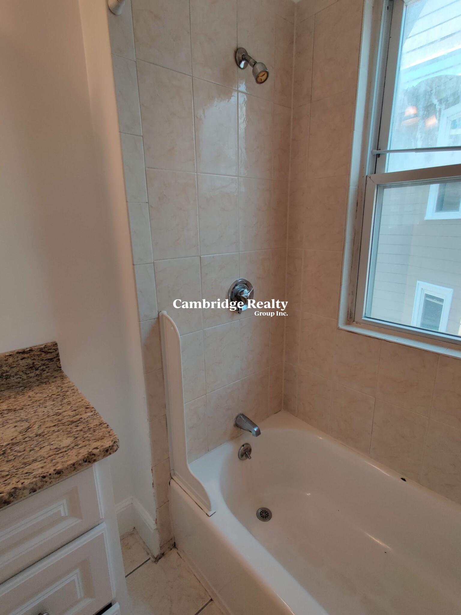 3 bed, 1 bath apartment for rent at 106 Glenwood Rd Unit 2T, Winter Hill — photo 9 of 16