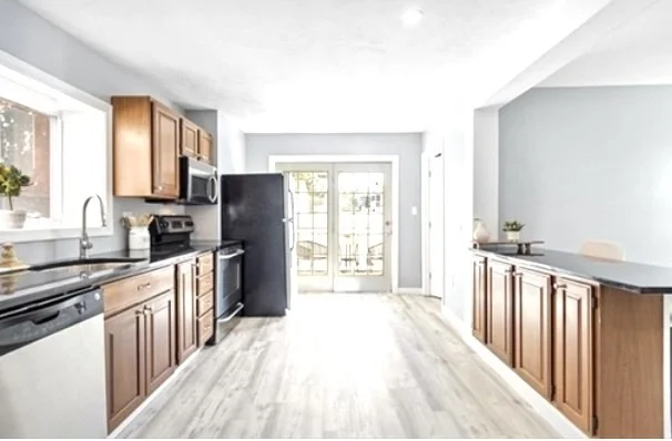 3 bed, 1 bath apartment for rent at 106 Goodridge St, East Lynn — photo 19 of 35
