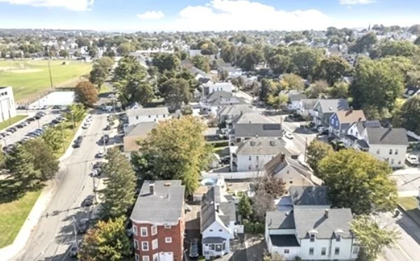 3 bed, 1 bath apartment for rent at 106 Goodridge St, East Lynn — photo 1 of 35
