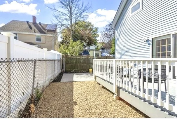 3 bed, 1 bath apartment for rent at 106 Goodridge St, East Lynn — photo 4 of 35