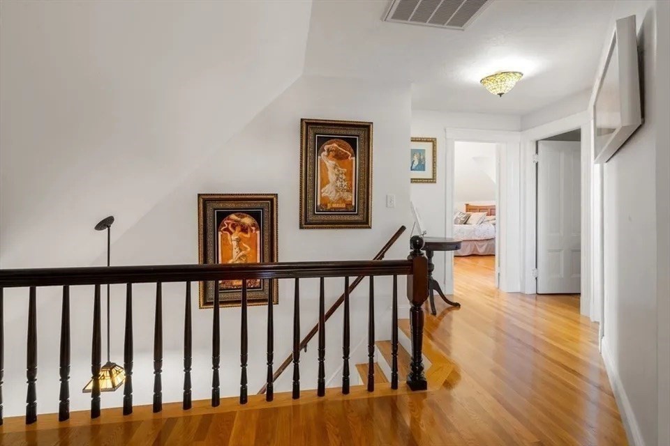 4 bed, 2 bath apartment for rent at 106 Grovers Ave Unit 2, Winthrop — photo 10 of 26