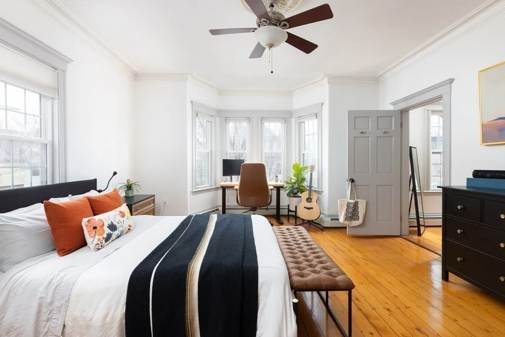 2 bed, 1 bath apartment for rent at 106 Hancock Unit 2, Boston — photo 4 of 13