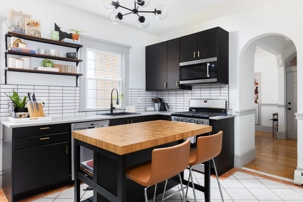 2 bed, 1 bath apartment for rent at 106 Hancock Unit 2, Boston — photo 2 of 13