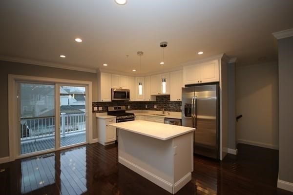 3 bed, 2 bath apartment for rent at 106 Intervale St Unit B, Quincy — photo 3 of 29