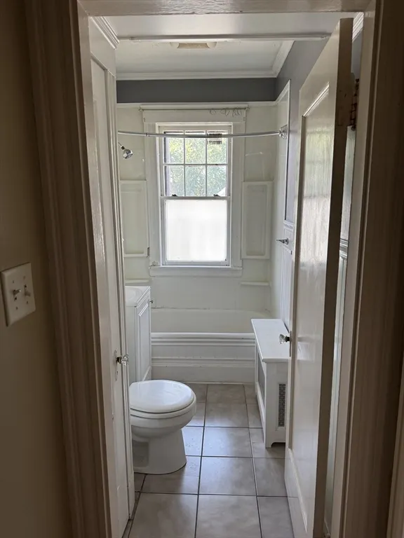 1 bed, 1 bath apartment for rent at 106 Kenoza Ave Unit 5, Winnekenni Park — photo 6 of 11