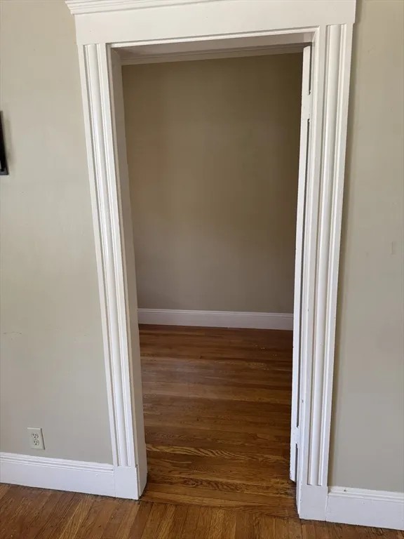 1 bed, 1 bath apartment for rent at 106 Kenoza Ave Unit 5, Winnekenni Park — photo 5 of 11