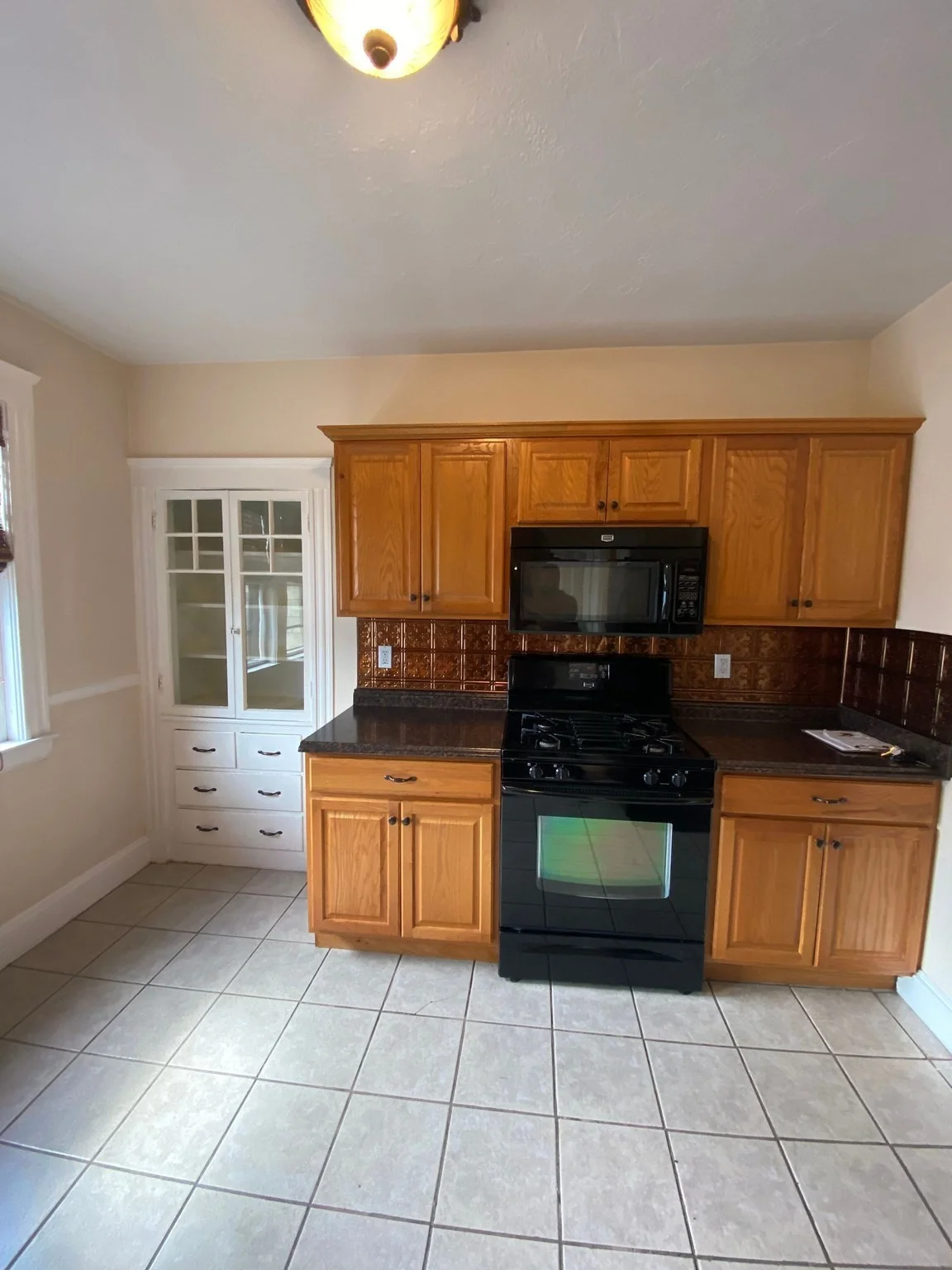 2 bed, 1 bath apartment for rent at 106 Kenoza Ave Unit 6, Haverhill — photo 9 of 20