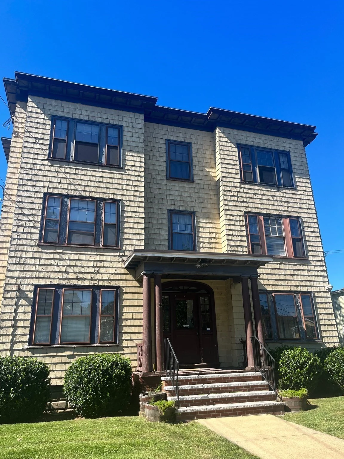 2 bed, 1 bath apartment for rent at 106 Kenoza Ave Unit 6, Haverhill — photo 17 of 20